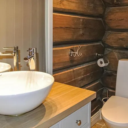 Holiday home Stunning In With House Sea View Hemsedal